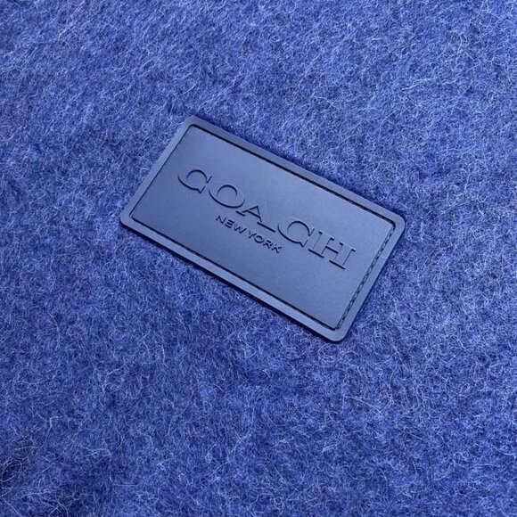 Coach CU815 Muffler with Rubber Patch in Navy, Alpaca+Polyamide - Picture 4 of 5